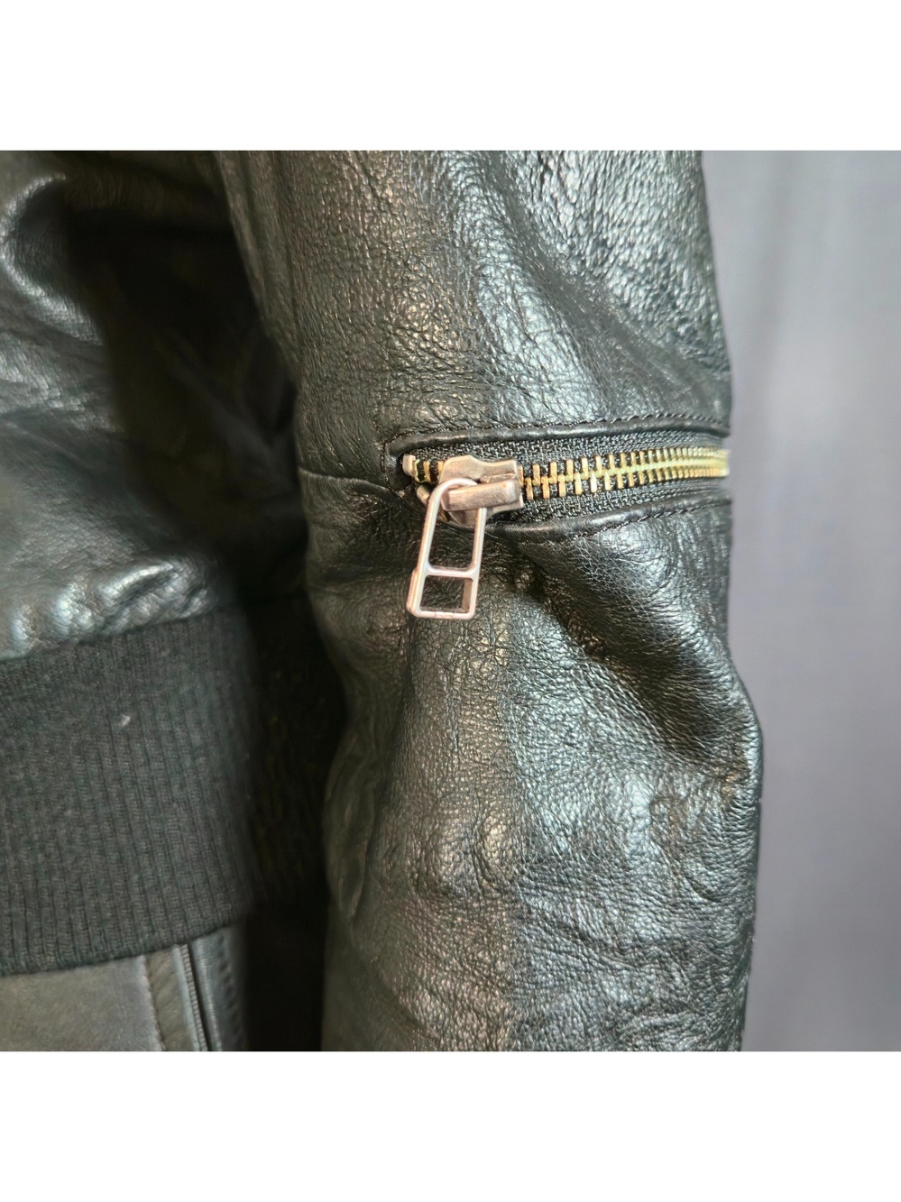 Vintage Y2K Danier Black Leather Studded Fitted Bomber Jacket With Hood Size XS - Picture 9 of 16